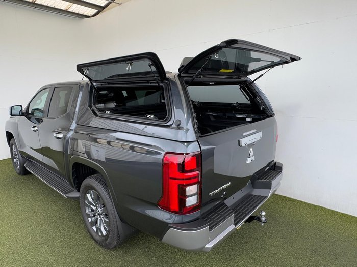 2025 Mitsubishi Triton GLS