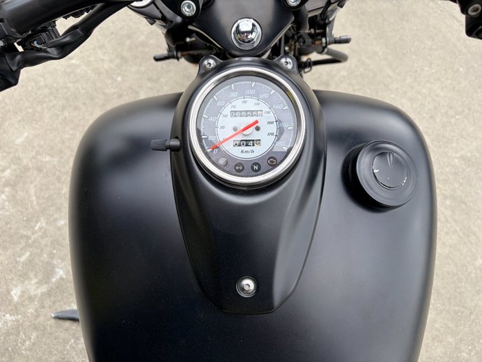 2014 Yamaha XVS650 V-STAR CUSTOM Black