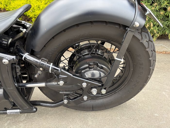 2014 Yamaha XVS650 V-STAR CUSTOM Black