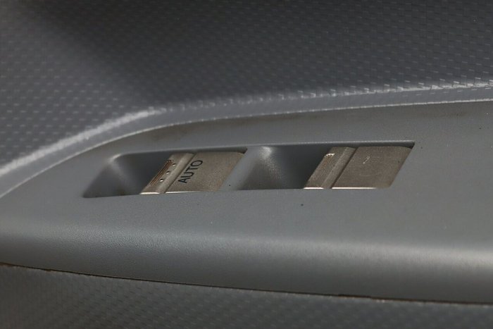 2019 Isuzu NLR 45-150 (SWB)