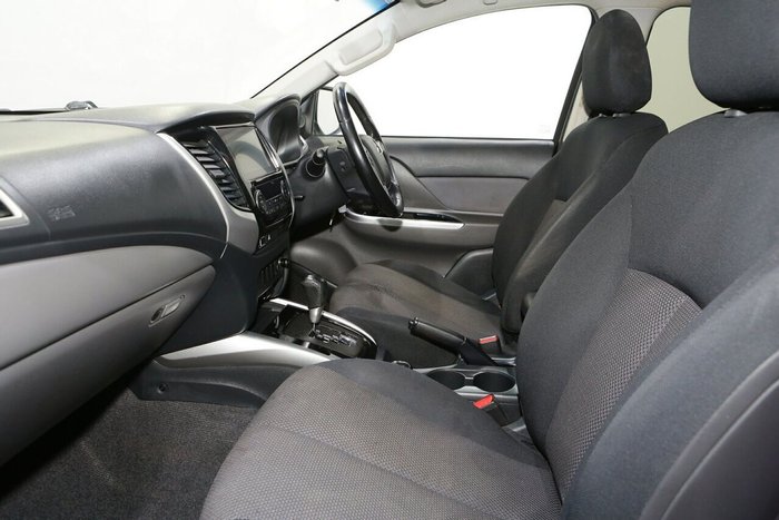 2017 Mitsubishi Triton GLS