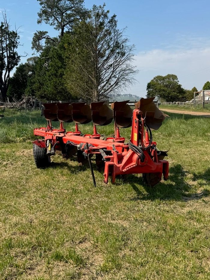 0 Gregoire Besson RY71 MOULDBOARD PLOUGH ORANGE