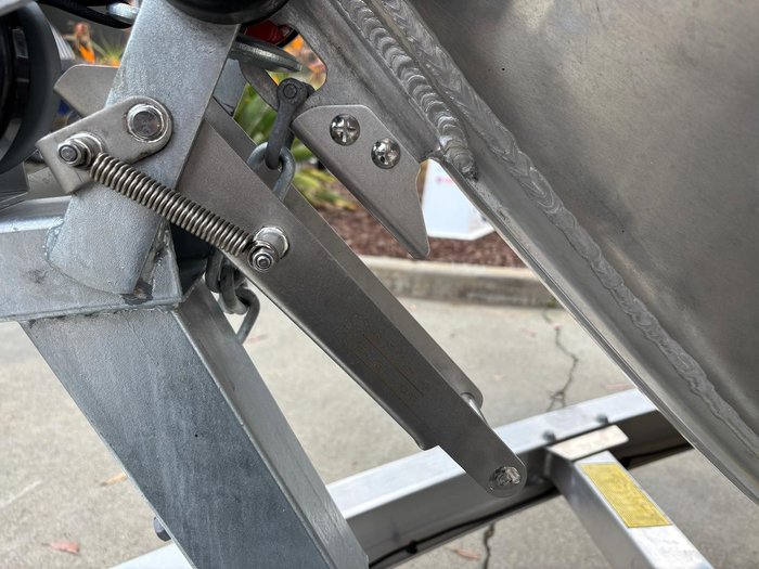 2025 QUINTREX 500 Fishabout Pro