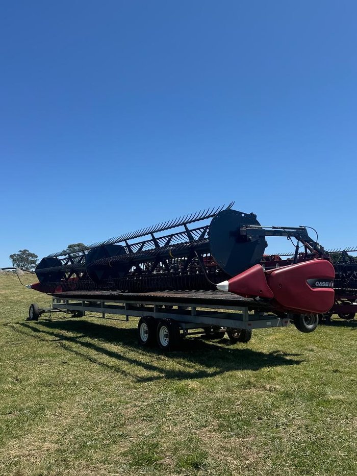 2014 CASE IH 3152 40' Draper Front & Trailer RED