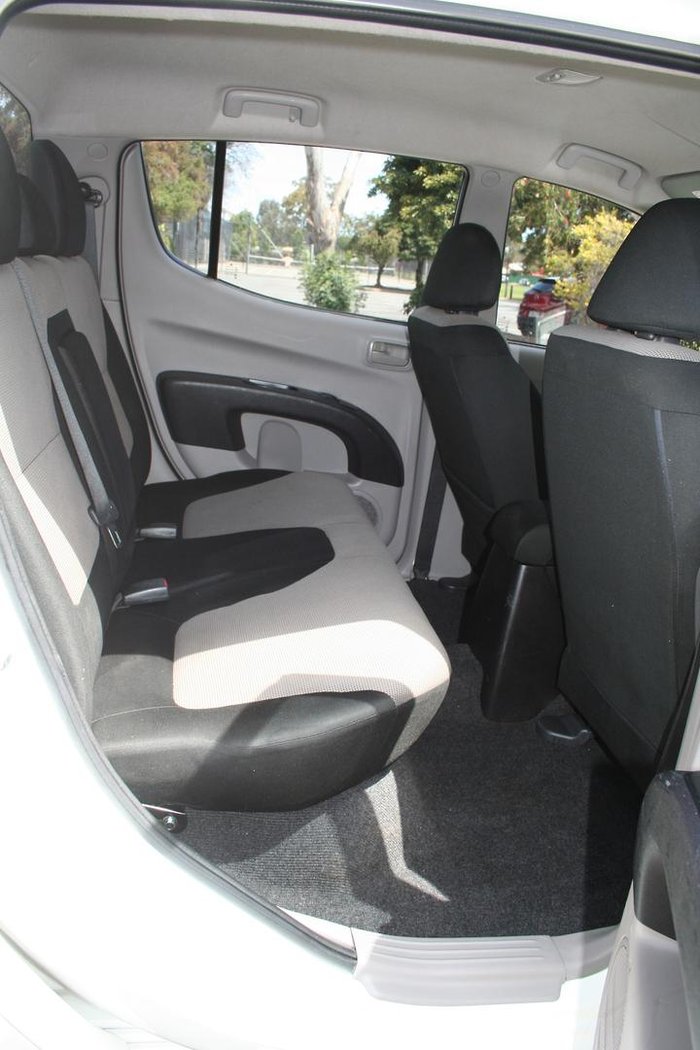 2014 Mitsubishi Triton GLX MN MY15 4X4 Dual Range White