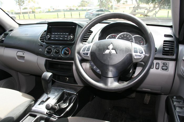 2014 Mitsubishi Triton GLX MN MY15 4X4 Dual Range White