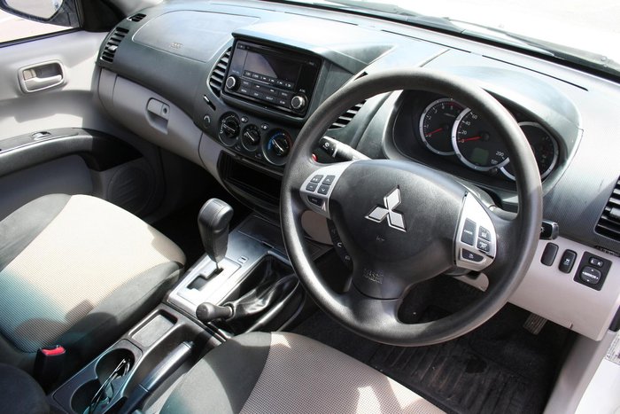 2014 Mitsubishi Triton GLX MN MY15 4X4 Dual Range White