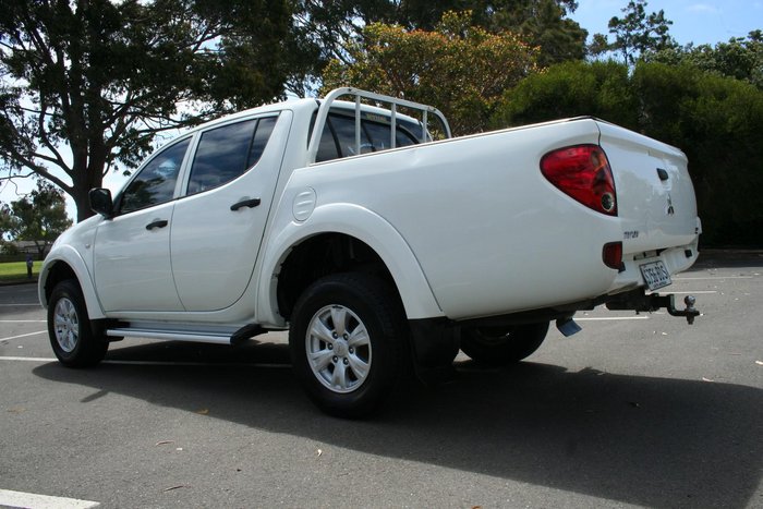 2014 Mitsubishi Triton GLX MN MY15 4X4 Dual Range White