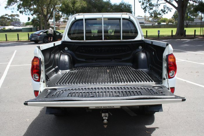 2014 Mitsubishi Triton GLX