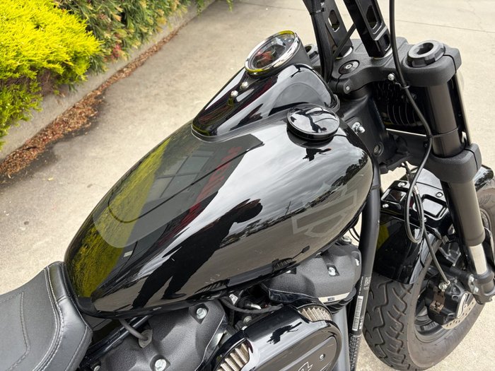 2018 HARLEY-DAVIDSON FXFBS FAT BOB Black