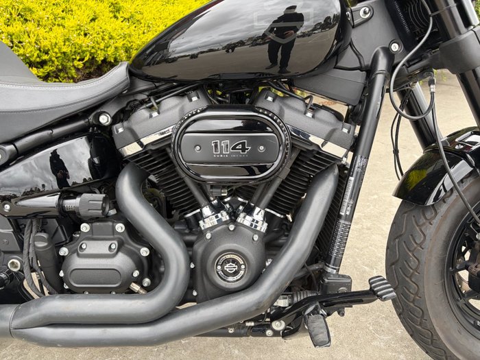 2018 HARLEY-DAVIDSON FXFBS FAT BOB Black