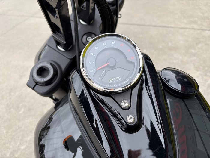 2018 HARLEY-DAVIDSON FXFBS FAT BOB Black