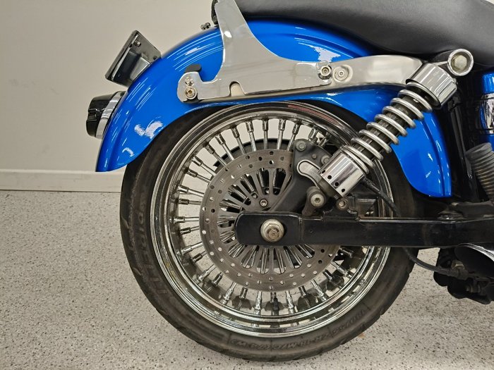 2006 Harley-davidson FXDBI DYNA STREET BOB blue