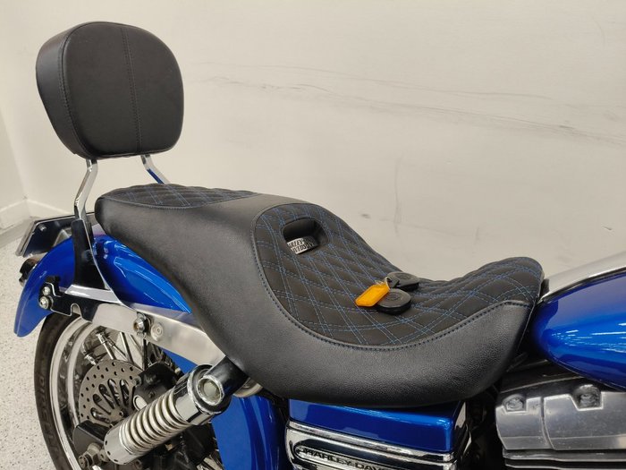 2006 Harley-davidson FXDBI DYNA STREET BOB blue