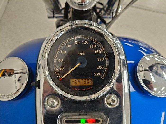 2006 Harley-davidson FXDBI DYNA STREET BOB blue
