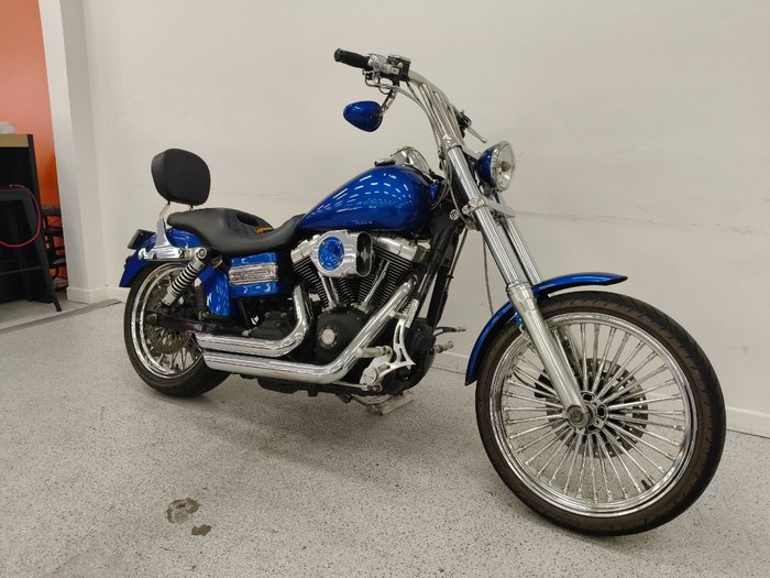 2006 Harley-davidson FXDBI DYNA STREET BOB blue