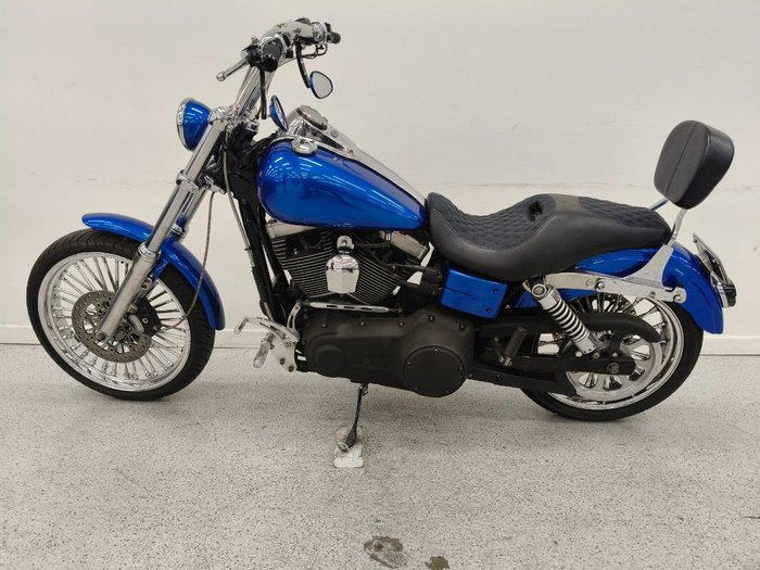 2006 Harley-davidson FXDBI DYNA STREET BOB blue