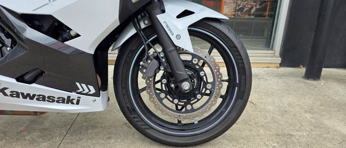 2022 Kawasaki NINJA 400 WHITE