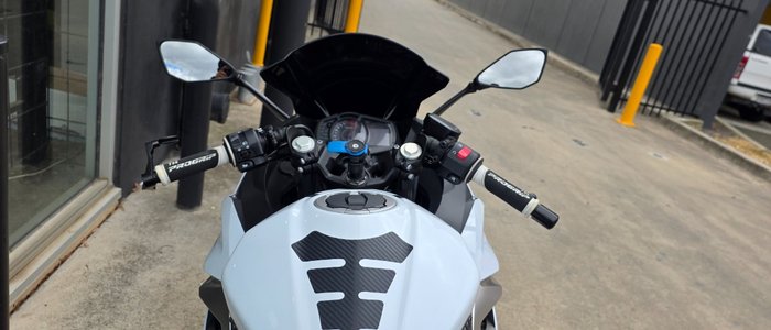 2022 Kawasaki NINJA 400 WHITE
