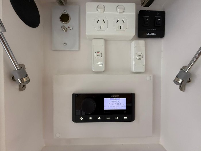 2025 Vivid Caravans Explorer