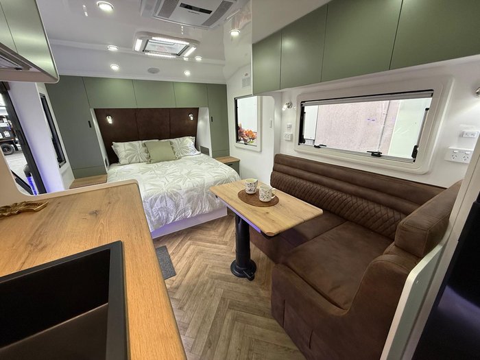 2025 Urban Caravans Tuff 21 Family