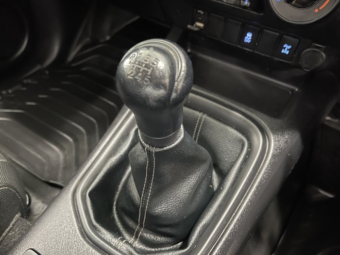 2018 Toyota Hilux SR