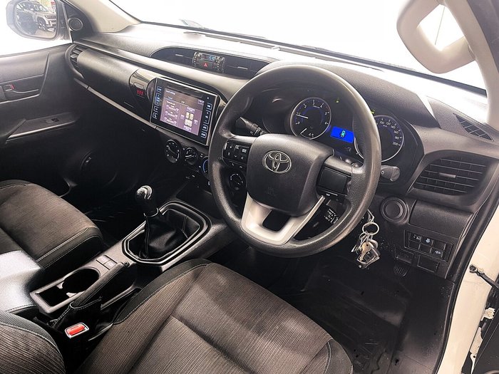 2018 Toyota Hilux SR