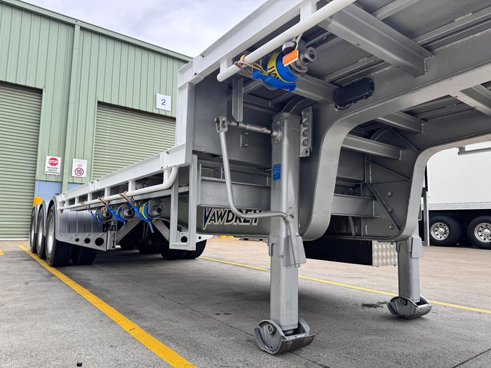 2006 Vawdrey St3 Lead A 12 Pallet Drop Deck Semi 