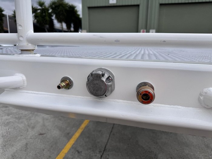 2006 Vawdrey St3 Lead A 12 Pallet Drop Deck Semi 