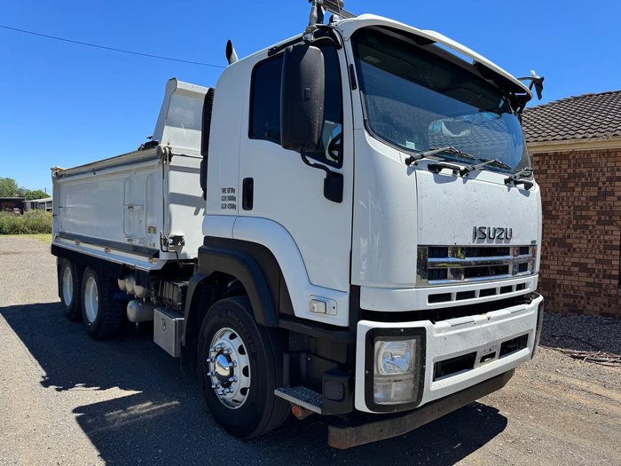 2017 Isuzu Fxz 1500 WHITE