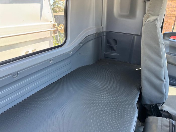 2017 Isuzu Fxz 1500 WHITE