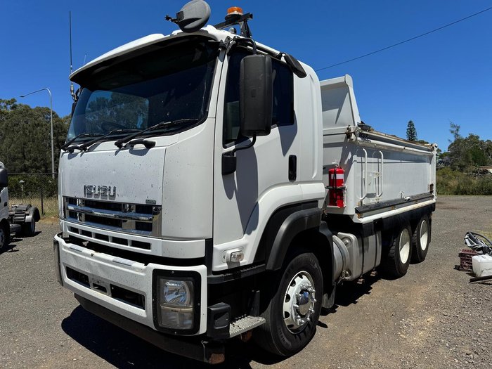 2017 Isuzu Fxz 1500 WHITE