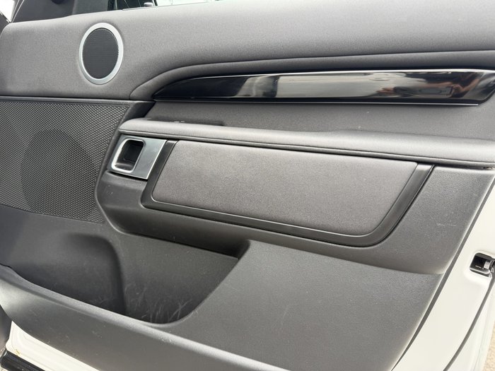 2019 Land Rover Discovery SD6 SE