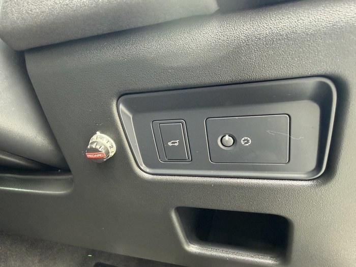 2019 Land Rover Discovery SD6 SE