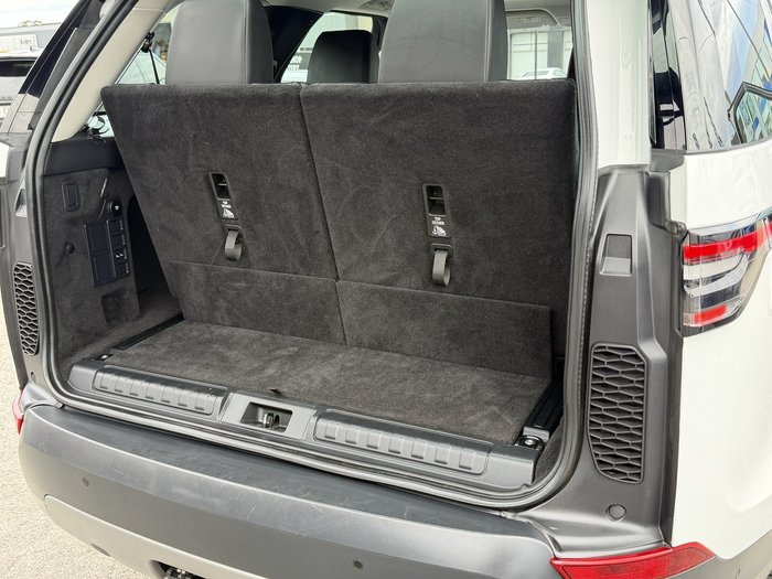 2019 Land Rover Discovery SD6 SE