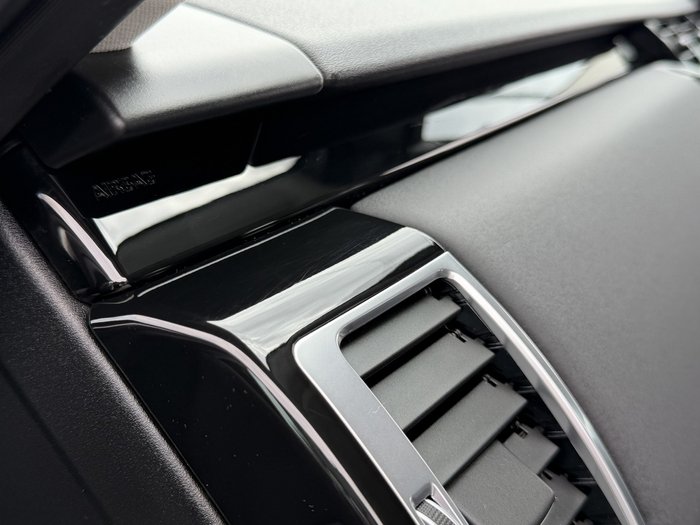 2019 Land Rover Discovery SD6 SE