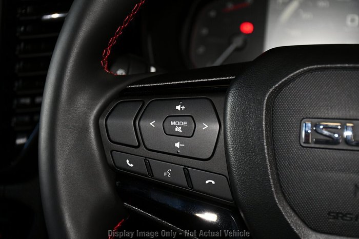 2025 Isuzu D-MAX X-TERRAIN