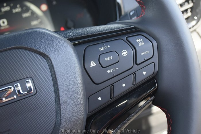 2025 Isuzu D-MAX X-TERRAIN