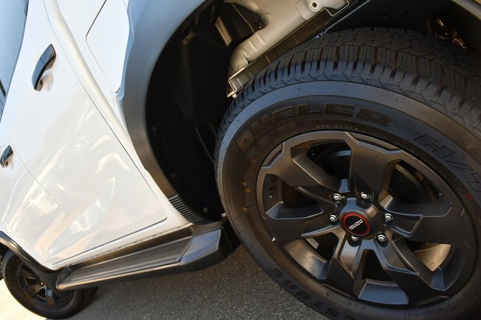 2025 Isuzu D-MAX X-TERRAIN