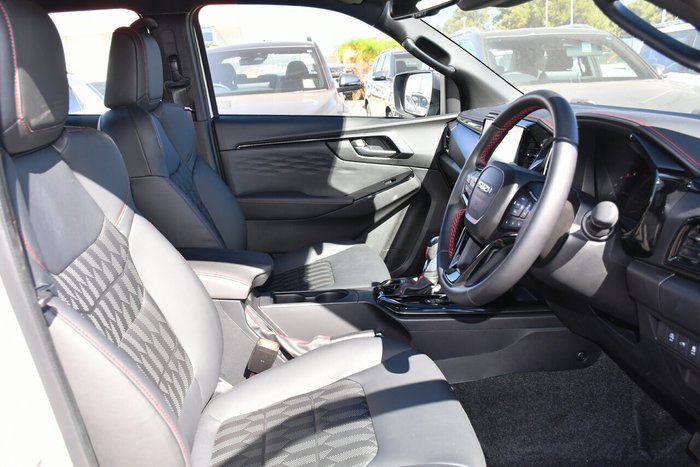 2025 Isuzu D-MAX X-TERRAIN