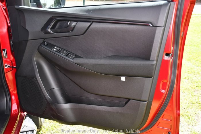 2025 Isuzu D-MAX X-RIDER