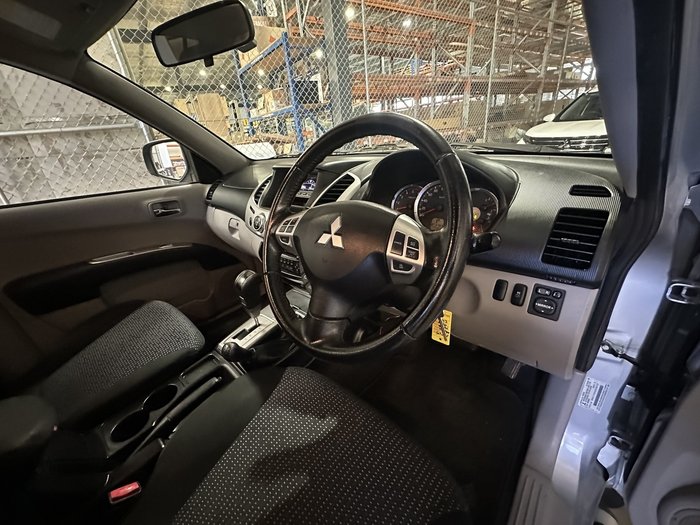 2013 Mitsubishi Triton GLX-R