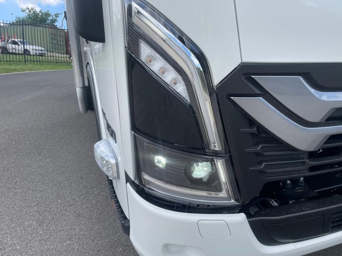 2025 Isuzu Nlr 45-150 Dt D25 Tray Pack NLR 45-150 DT D25 Tray Pack