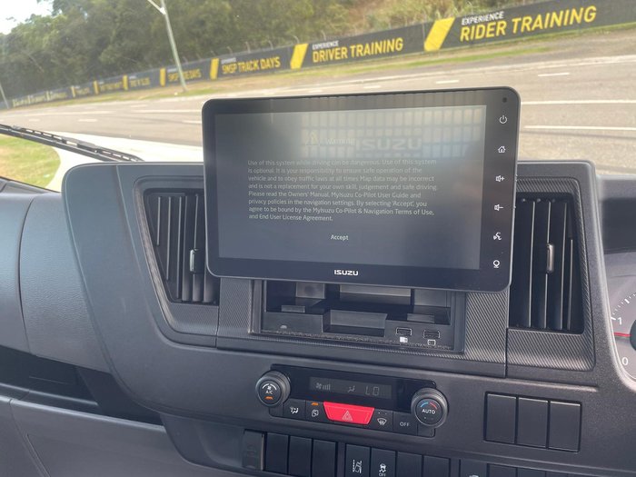 2025 Isuzu Nlr 45-150 Dt D25 Tray Pack NLR 45-150 DT D25 Tray Pack