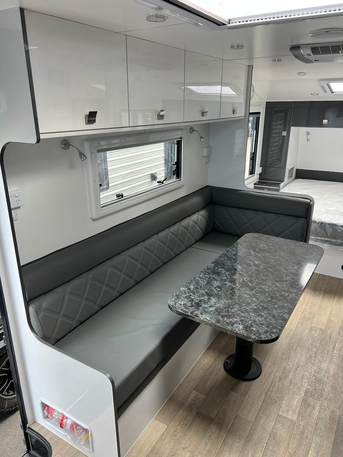 2022 Roma Razorback Rogue