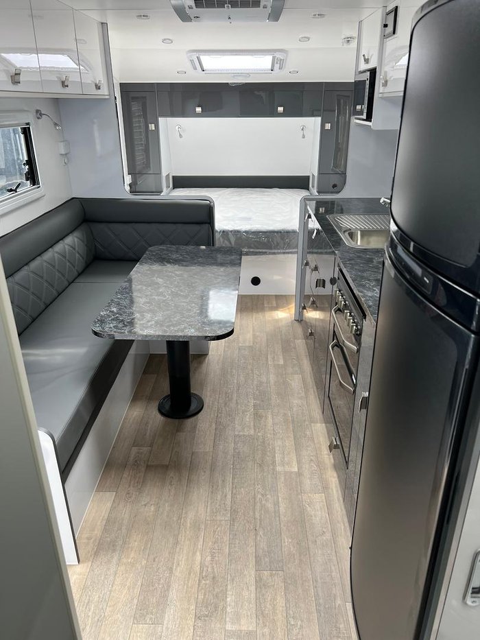 2022 Roma Razorback Rogue