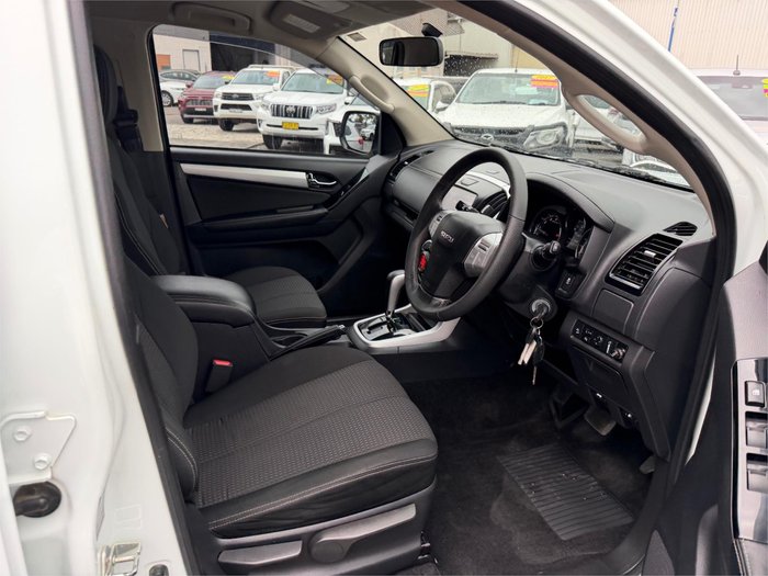 2018 ISUZU MU-X LS-U (4x4)