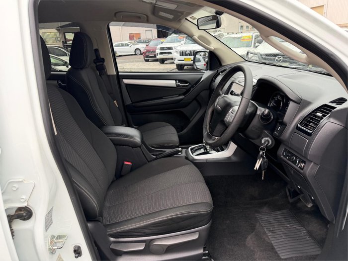 2018 ISUZU MU-X LS-U (4x4)