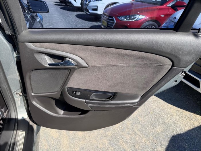 2016 HOLDEN COMMODORE SS-V REDLINE