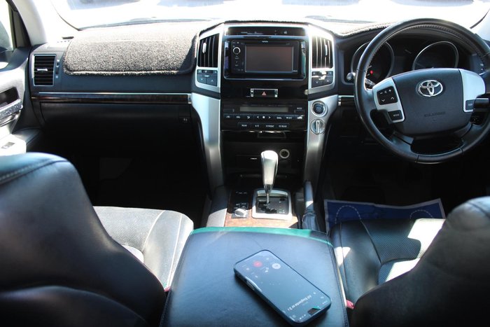 2014 Toyota Landcruiser VX